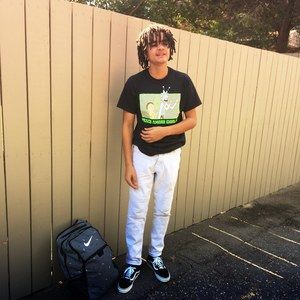 Meet your Posher, Carlos